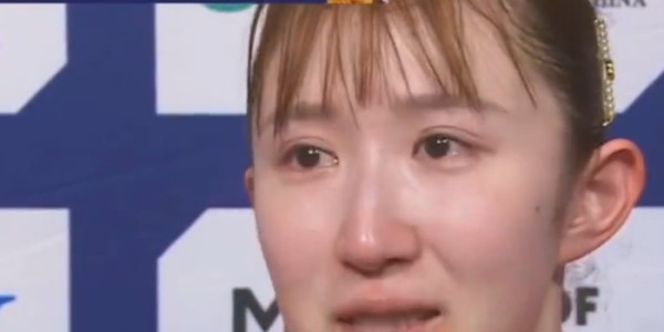 爱游戏体育app下载-早田希娜直言丢2分很懊悔，豪言28年福冈复仇夺冠！日媒：她带伤鏖战|世乒赛|银牌|孙颖莎|桥本帆乃香|张本美和_新浪体育_新浪新闻