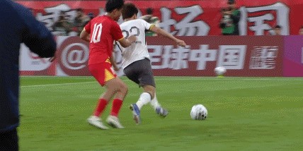 爱游戏体育官方入口-U23国足1-0越南U23获西安邀请赛亚军，杜月徵天外飞仙制胜