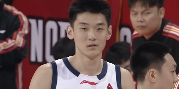 领先18分输球！杜锋点评一针见血，批评了广东队4名球员