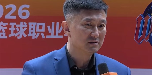 领先18分输球！杜锋点评一针见血，批评了广东队4名球员